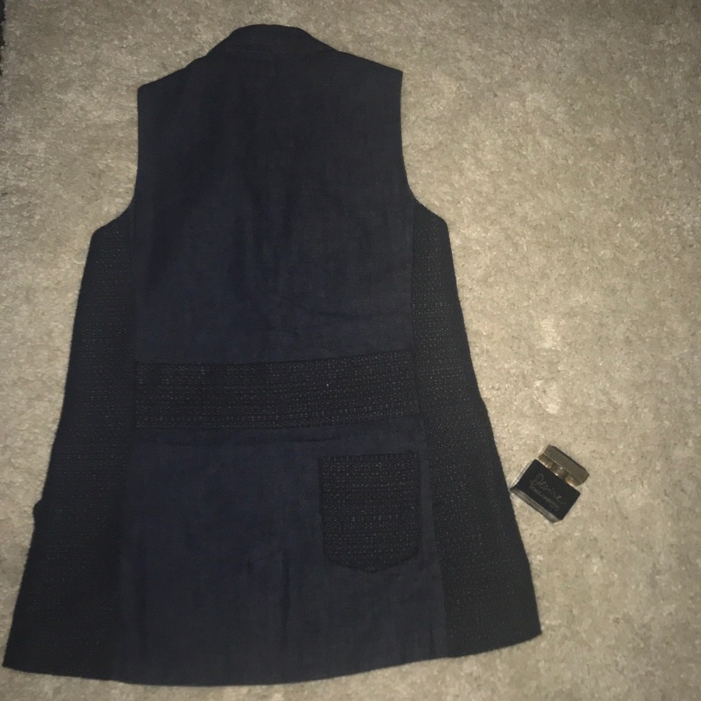 A | X VEST - Picture 8 of 8
